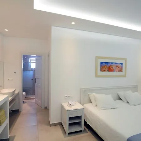 Anna Hotel 4*